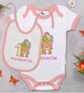 BK Kids 1 Yaşındayım Tasarımlı Pembe Bebek Body Zıbın ve Mama Önlüğü Hediye Seti-1