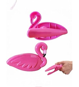 2 Adet Flamingo Tasarımlı Şezlong ve Plaj Havlusu Klipsi