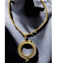 Medusa Tam Altın Çerçeveli Kolye (Altın Kaplama)