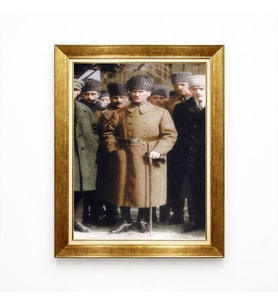 Tablore Atatürk Kalpaklı Tablo Tarihi Milli Mücadele Ruhu Çerçeveli Kanvas Portre