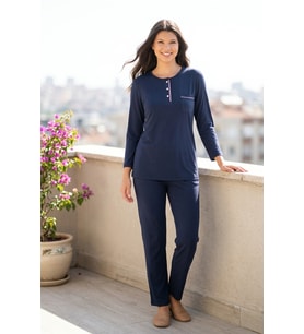 Kadın Pamuklu Uzun Kollu Üç Düğmeli Biyeli Soft Örme Pijama Takımı Lacivert