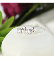 925 ayar Gümüş Pırlanta Montürlü Tektaş Küpe-4mm (STD)