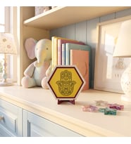 Özgün Hamsa tasarımlı dekoratif masaüstü süsü, ofis ve ev dekorasyonuna sanatsal dokunuş katan şık tasarım 10x10 cm, Sarı
