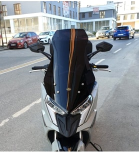 MOTOCAM Kymco Dink R 150 Ön Cam 2023-2026 Model 77cm Siyah Renkli 4mm
