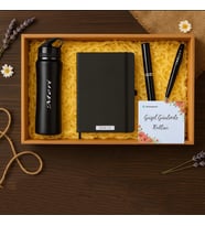 Kişiye Özel 304 Emzikli Termos 500 Ml Defter Kalem Kutulu Hediye Seti (Siyah)