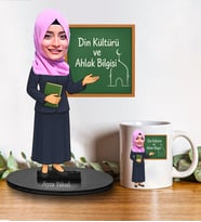 Kişiye Özel Din Öğretmeni Tasarımlı Karikatür Biblo Ve Kupa Hediye Seti 290