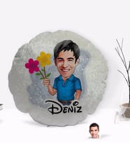 BK Gift Kişiye Özel İsimli Erkek Karikatürlü Yuvarlak Dekoratif Kırlent Yastık-1