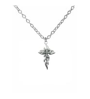 Alevli Haç Kolye – Unisex Metal Takı, 60 cm Zincirli Gotik & Alternatif Stil (Gümüş)