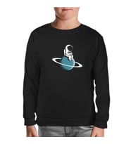 On the Saturn Siyah Çocuk Sweatshirt