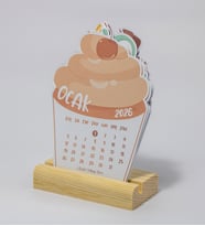2026 Yılı Masaüstü Takvim, Cupcake Takvim, Ahşap Standlı Yeni Yıl Takvimi, 9x12 cm (Çok Renkli)