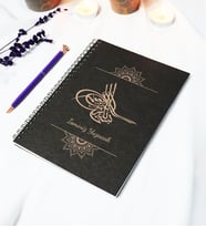 Kişiye Özel Osmanlı Tuğrası Temalı Siyah Kraft Kapaklı Defter - 45 Yaprak A5 (90 SAYFA) 15x21 Cm