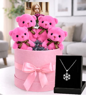 Kişiye Özel Fotoğraflı 4’lü Ayıcık Buketi Fuşya Pembe Love Ayıcık Hediye Kutusu & Kar Tanesi Kolye Seti
