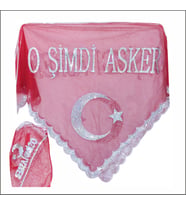Asker örtüsü Pullu ''O Şimdi Asker Yazılı'' Pullu, Eldivenli Kırmızı Renk (Üçgen şeklinde)