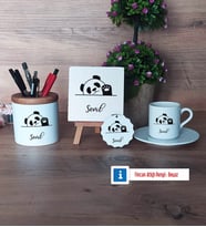 Sevimli Panda Hediye Seti Dekoratif Taş, Kalemlik, Ahşap Altlıklı Türk Kahvesi Fincanı, Ahşap Anahtarlık Hediye (Model 2)