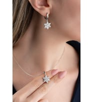 925 Ayar Gümüş Nergis Çiçeği Kolye Küpe Set