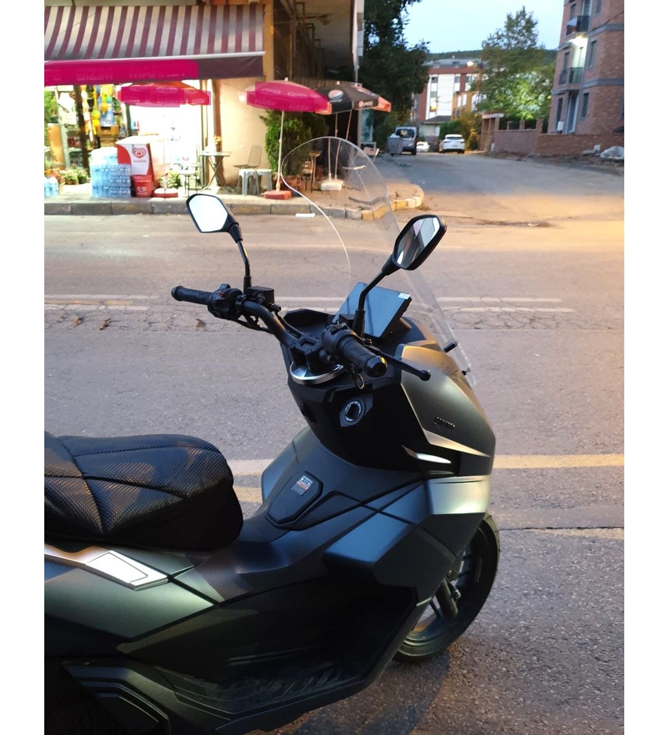 MOTOCAM Yuki Vampire 125 Ön Cam 2023-2026 Model 72cm Şeffaf Renkli 4mm