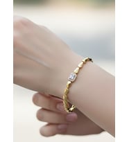 Xuping Gold Taşlı Asalet Kare Bileklik - 26xpb32