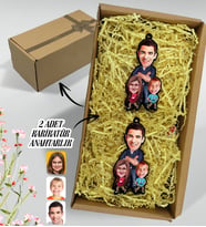 BK Gift Hediye Kutulu Kişiye Özel Baba Oğul ve Kız Ahşap Karikatür 2'li Ahşap Anahtarlık