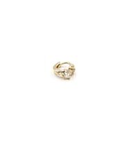 Zirkon Taşlı Gold Çiçek Halka Tragus Piercing – Şık ve Zarif Tasarım