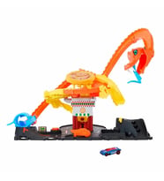 Hot Wheels Pizza Dükkanında Kobra Saldırısı Oyun Seti HTN81
