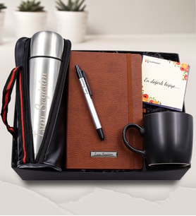 Kişiye Özel 500 ML Deri Çantalı Çelik Termos & Siyah Mat Kupa & Kahverengi Defter & Gri Renk Touch Pen Hediye Seti