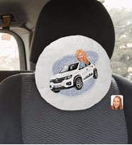 BK Gift Kişiye Özel Plakalı Kadın Renault Kwid Karikatürlü Yuvarlak Araç Koltuk Yastığı-1