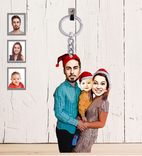 Kişiye Özel Yılbaşı Aile Karikatürlü Ahşap Anahtarlık Model-1