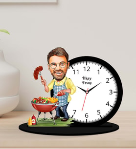 Kişiye Özel Karikatürlü Mangalcı Ahşap Biblo Masa Saati