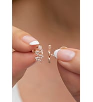 925 Ayar Gümüş Minik Zirkon Taşlı Yılan Küpe