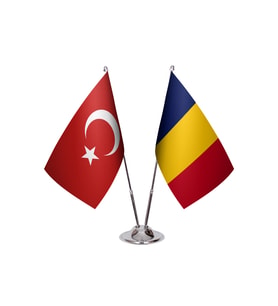 Çad İkili Masa Bayrağı
