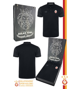 Galatasaray Orijinal Lisanslı Polo Yaka Siyah Spor T-Shirt Ahşap Kutulu (Siyah-Gri)
