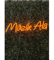 Kişiye Özel Neon LED Yazı 5 Harfli – İsim Yazılı Dekoratif Duvar Işığı (Amber)