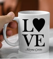 Kişiye Özel Love Kalp Tasarımlı Beyaz Kupaa