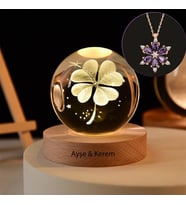 Büyük Boy Işıklı Ahşap Kaideli Yonca Temalı Cam Küre 8cm Ve Lotus Çiçeği Kolye
