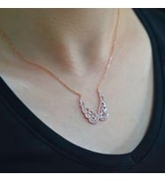 Baget Taşlı kanat kolye (Rose - Gold)