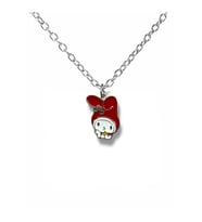 Hello Kitty Kırmızı Figürlü Unisex Kolye – 60 cm Zamak Kaplama Sevimli ve İkonik Takı (Gümüş)