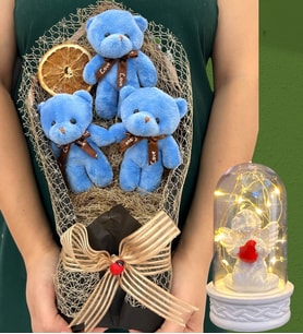 Büyük Boy 3'lü Tasarım Peluş Ayıcık Buketi ve Led Işıklı Beyaz Melekli Fanus (Model 3)