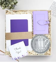 Mor Defter & Beyaz Defter & Siyah Beyaz Fincan & Mor Yumuşak Deri Kartlık Cüzdan Hediye Seti