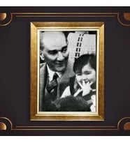 Özel Seri Paspartulu Çerçeveli Atatürk Tablo l82 (Gold)