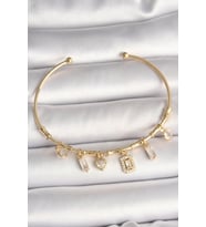 Pirinç Gold Renk Sallantı Zirkon Taşlı Kare Figür Kalp Detay Charm Kadın Bileklik