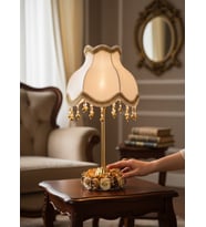 Ekru Kadife Kaplı Çiçek Dekorlu Gold Şeritli Başlık Çiçekli Gold Metal Ayaklı Klasik Abajur 50x25cm