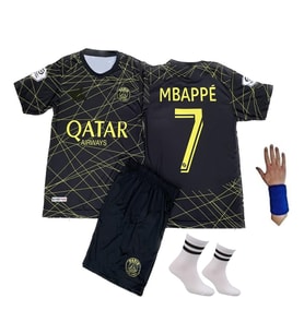 Mbappe Psg 22-23 Özel Tasarım Mbappe Gold Çocuk Forması 4' Lü Set (Siyah)