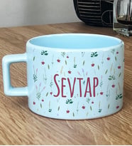 Kişiye Özel İsim Yazılı Hediye Pastel Fincan Çiçek Desenli -6- (Mavi)