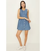 Kadın Önden Düğmeli Eteği Volanlı Denim Elbise (Mavi)
