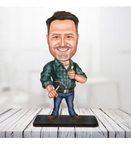 kişiye özel karikatür biblo çekiçli adam