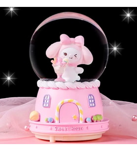 Sanrio kuromi Büyük Boy Püskürtmeli Müzikli Işıklı Kar Küresi