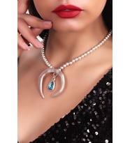 Kadın Antik Gümüş Kaplama Top Zincir Cam Göbeği Kristal Kesme Taş Detaylı Hilal Kolye