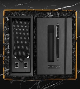 Kişiye Özel İkili Kol Düğmesi & Exclusive Kravat & Kişiye Özel Defter & Deri Kılıflı Touch Pen Kalem Hediye Seti
