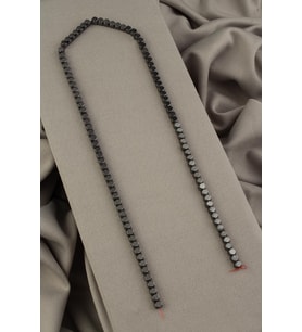 Hematit Doğal Taş Parlak Füme Altıgen Küp Kesim 4x4mm Dizi [AA]