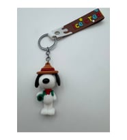 Kahverengi Snoopy Figürlü Silikon Anahtarlık – Piraye Gift Sevimli ve Eğlenceli Tasarım